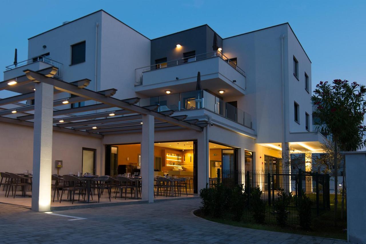 Aparthotel Punta Blu - Pool & Spa プレマントゥーラ エクステリア 写真