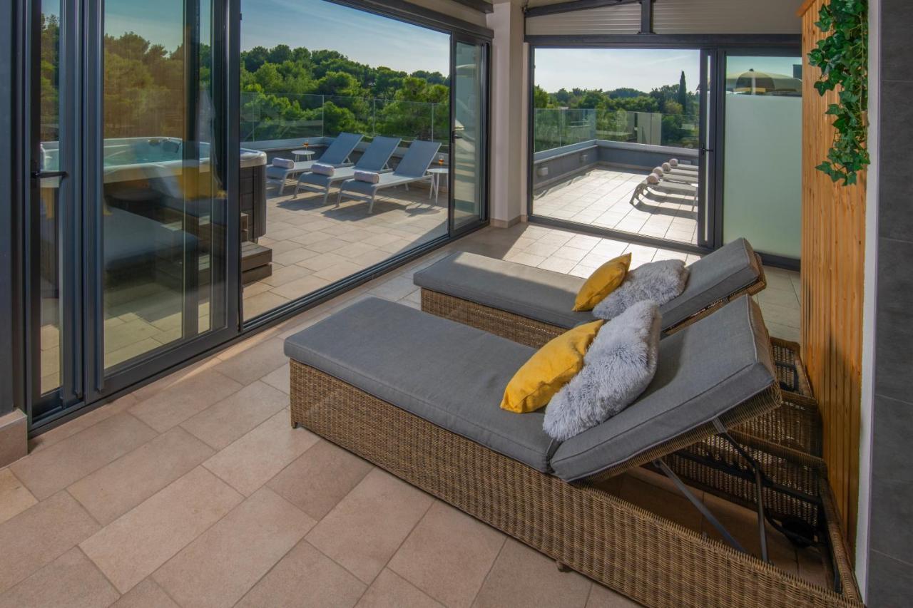 Aparthotel Punta Blu - Pool & Spa プレマントゥーラ エクステリア 写真