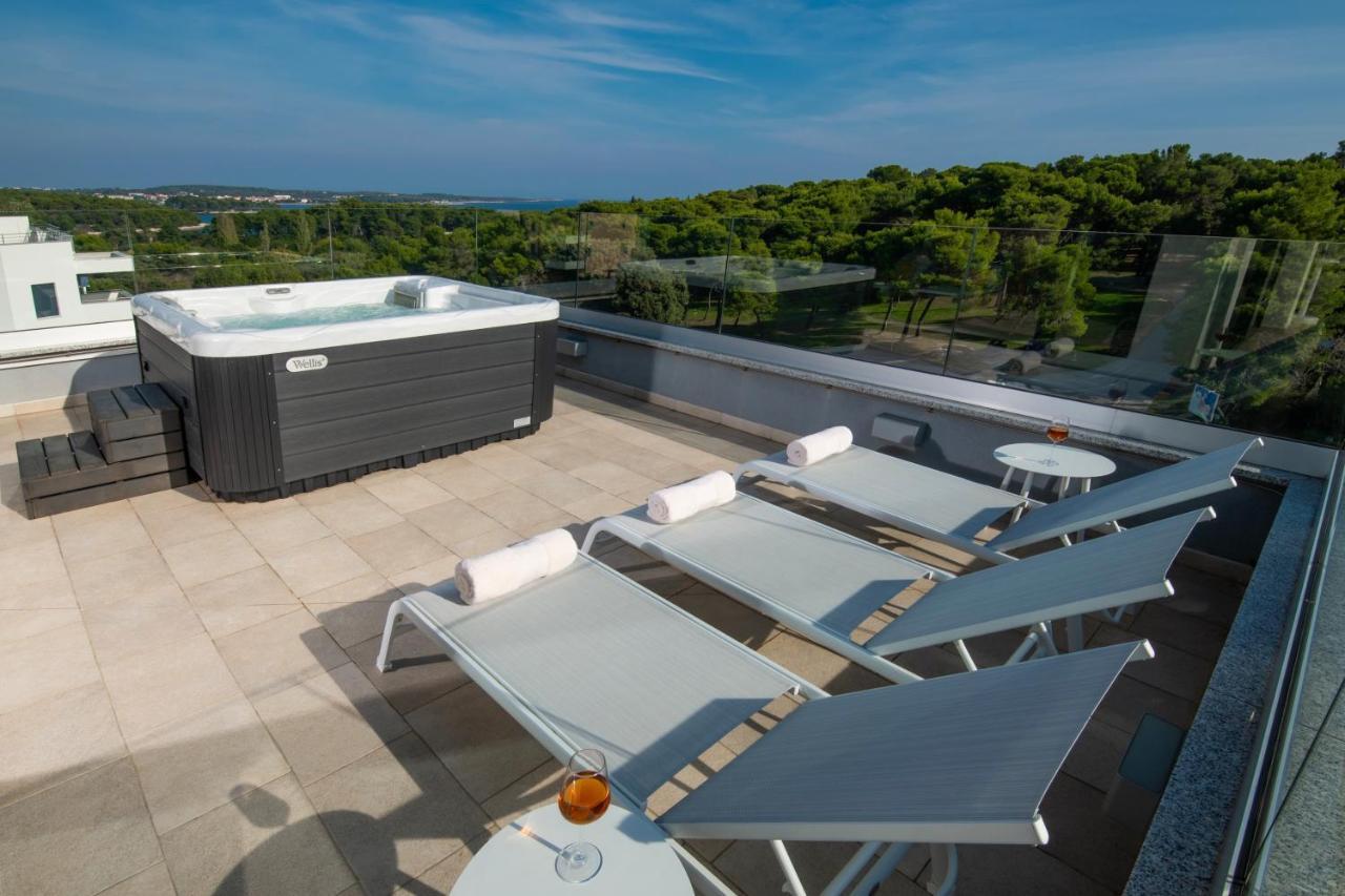 Aparthotel Punta Blu - Pool & Spa プレマントゥーラ エクステリア 写真