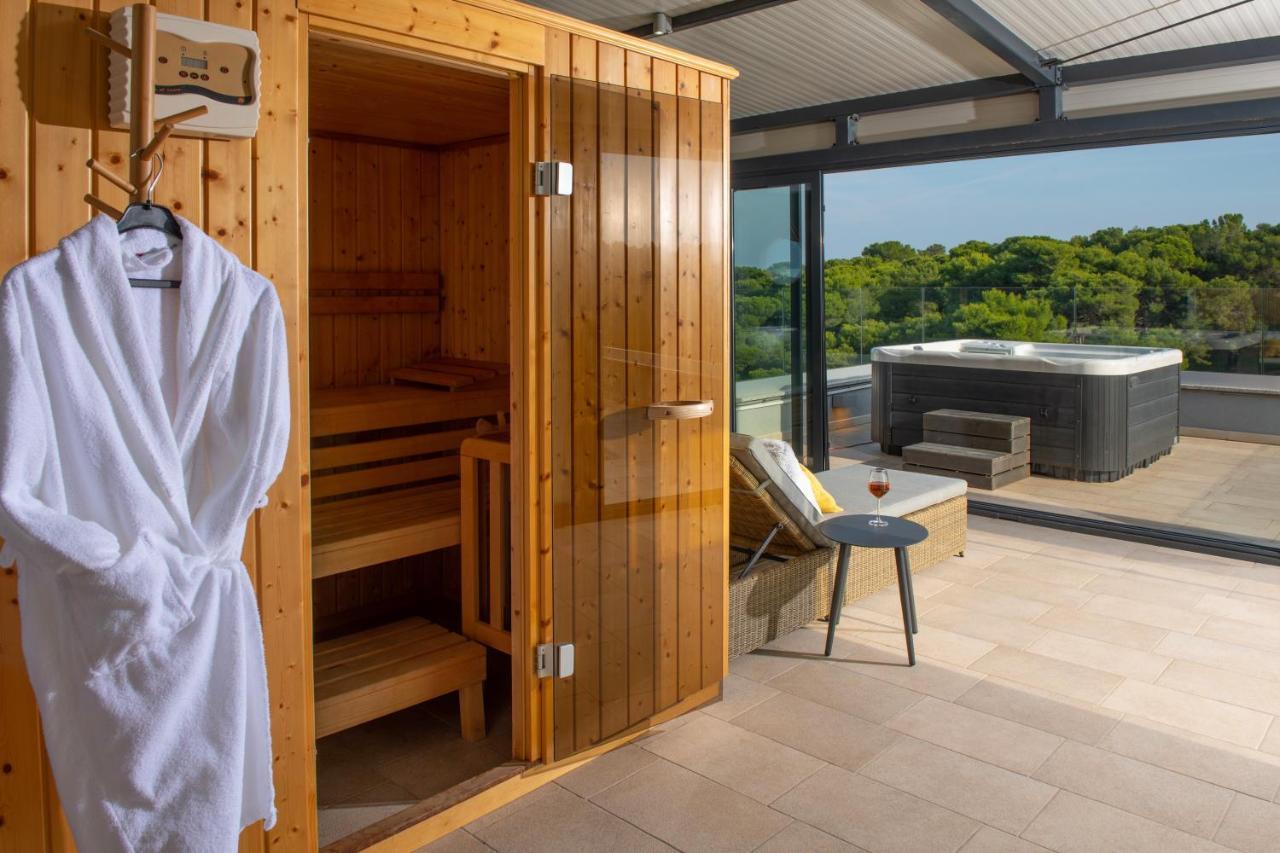 Aparthotel Punta Blu - Pool & Spa プレマントゥーラ エクステリア 写真